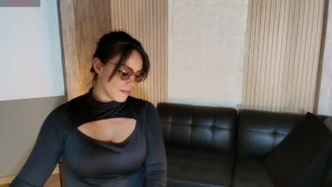 Snapshot of veronica_saenzz1 chatting on 06.06.26 Vero online show from 06.06.26