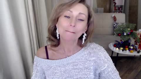 Snapshot of veronicagilbert chatting on 01.08.25 Helen online show from 01.08.25