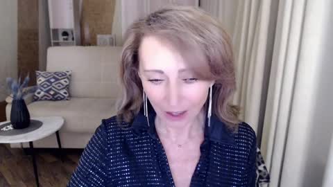 Snapshot of veronicagilbert chatting on 01.15.25 Helen online show from 01.15.25