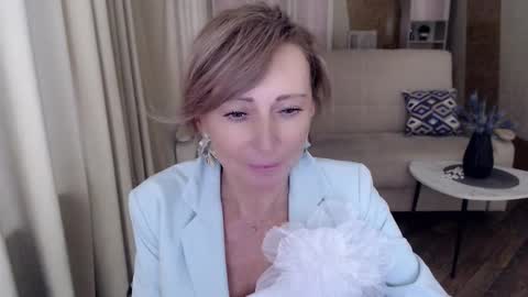Snapshot of veronicagilbert chatting on 01.17.25 Helen online show from 01.17.25