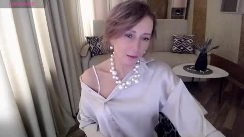 Snapshot of veronicagilbert chatting on 01.25.25 Helen online show from 01.25.25
