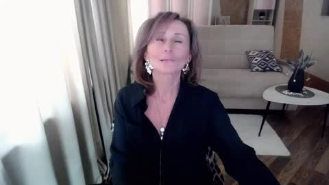 Snapshot of veronicagilbert chatting on 02.19.25 Helen online show from 02.19.25