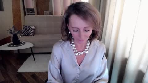Snapshot of veronicagilbert chatting on 02.21.25 Helen online show from 02.21.25