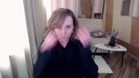Snapshot of veronicagilbert chatting on 02.28.25 Helen online show from 02.28.25