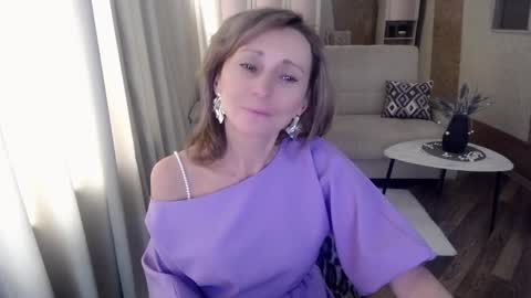 Snapshot of veronicagilbert chatting on 03.01.25 Helen online show from 03.01.25