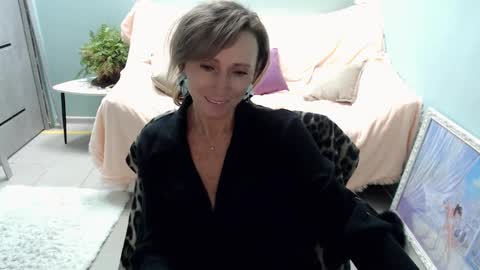 Snapshot of veronicagilbert chatting on 03.04.25 Helen online show from 03.04.25