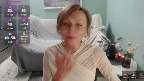 Snapshot of veronicagilbert chatting on 09.10.25 Helen online show from 09.10.25
