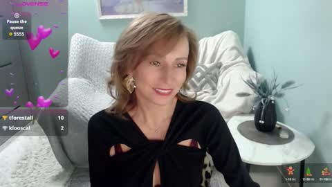 Snapshot of veronicagilbert chatting on 09.22.25 Helen online show from 09.22.25