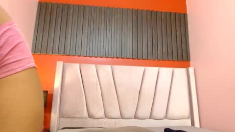 Veronica Robles online show from 11.19.25