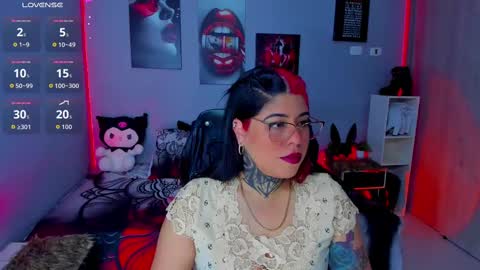 Miss Veronika online show from 10.01.25