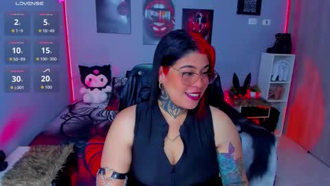 Miss Veronika online show from 10.04.25