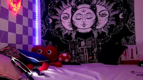        online show from 03.06.25