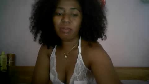 Snapshot of verronique1511 chatting on 10.05.25 verronique1511 online show from 10.05.25