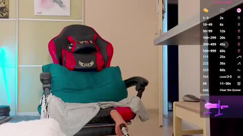 Ethan online show from 10.09.25