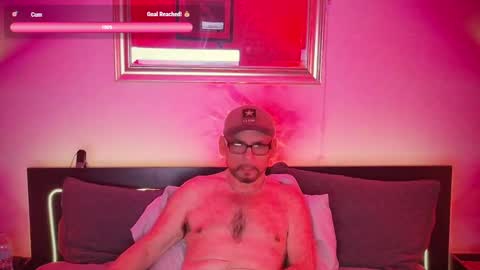 Snapshot of verspig7 chatting on 02.20.25 VersPig7 online show from 02.20.25