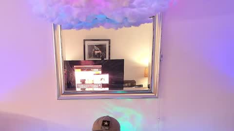 Snapshot of verspig7 chatting on 02.23.25 VersPig7 online show from 02.23.25