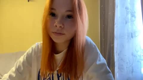Snapshot of vertiegartrell chatting on 06.09.26 Lina online show from 06.09.26
