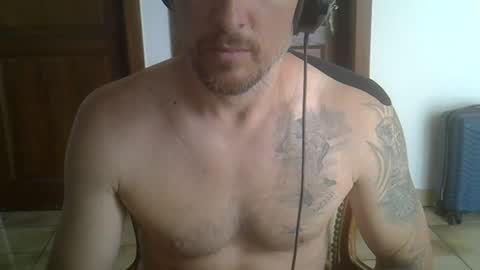 Snapshot of veryhotpervert chatting on 06.19.26 veryhotpervert online show from 06.19.26