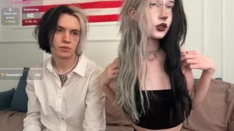 veryraretwins online show from 04.04.26