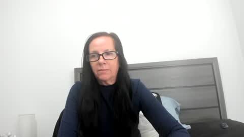 Snapshot of verysassypeachgoddess chatting on 11.09.25 verysassypeachgoddess online show from 11.09.25