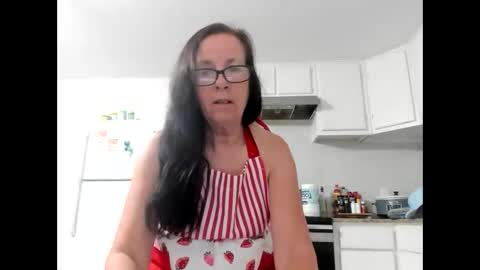 Snapshot of verysassypeachgoddess chatting on 04.27.26 verysassypeachgoddess online show from 04.27.26
