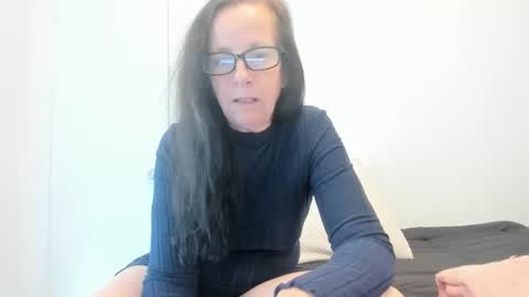 Snapshot of verysassypeachgoddess chatting on 05.02.26 verysassypeachgoddess online show from 05.02.26
