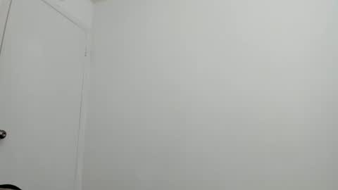 Snapshot of verysassypeachgoddess chatting on 05.15.26 verysassypeachgoddess online show from 05.15.26