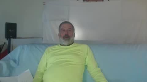 Snapshot of veryveryhairmanindenver chatting on 05.04.26 hairy man online show from 05.04.26