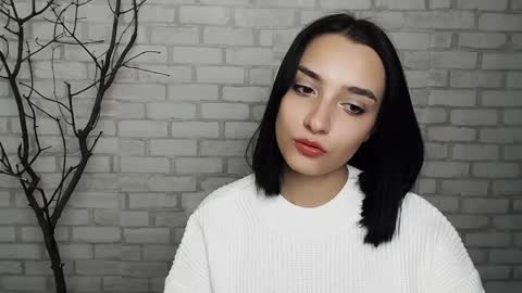 Snapshot of veryveryshygirl chatting on 01.07.25 Ana online show from 01.07.25