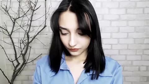 Snapshot of veryveryshygirl chatting on 03.04.25 Ana online show from 03.04.25