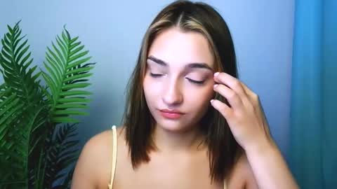 Snapshot of veryveryshygirl chatting on 11.15.25 Ana online show from 11.15.25