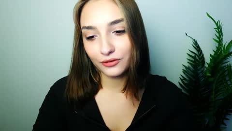 Snapshot of veryveryshygirl chatting on 12.02.25 Ana online show from 12.02.25