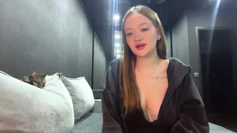 Esta online show from 11.28.25