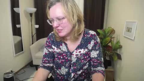 vestawoody online show from 11.15.25