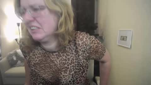 vestawoody online show from 11.23.25