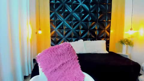 Snapshot of veyra_sereny chatting on 07.09.26 Vanesaa online show from 07.09.26