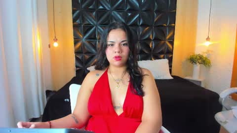 Snapshot of veyra_sereny chatting on 07.11.26 Vanesaa online show from 07.11.26