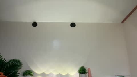 Snapshot of via_olala chatting on 10.22.25 via_olala online show from 10.22.25