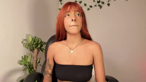 Snapshot of vianka_millerxxx chatting on 02.26.25 Vianka online show from 02.26.25