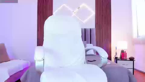 Ariana  online show from 09.19.25