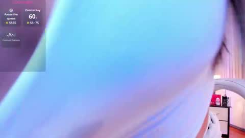 Ariana  online show from 09.26.25