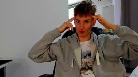 vibemygirl online show from 03.11.25