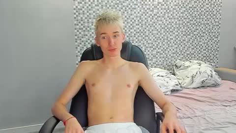 vibemygirl online show from 09.10.25