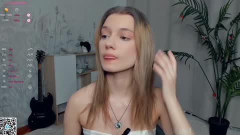 Snapshot of vibes_of_joy chatting on 12.30.24 Mikky online show from 12.30.24