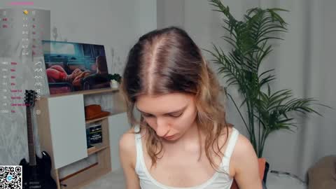 Snapshot of vibes_of_joy chatting on 01.30.25 Mikky online show from 01.30.25