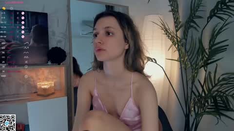 Snapshot of vibes_of_joy chatting on 02.15.25 Mikky online show from 02.15.25