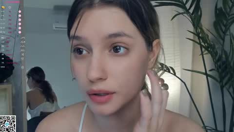 Snapshot of vibes_of_joy chatting on 02.17.25 Mikky online show from 02.17.25