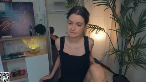 Snapshot of vibes_of_joy chatting on 02.20.25 Mikky online show from 02.20.25