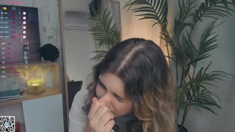 Snapshot of vibes_of_joy chatting on 02.21.25 Mikky online show from 02.21.25