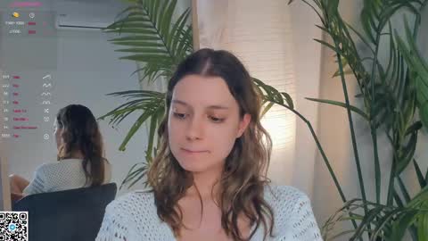 Snapshot of vibes_of_joy chatting on 02.22.25 Mikky online show from 02.22.25